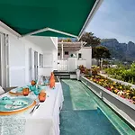 Estate4home - Jj * Capri